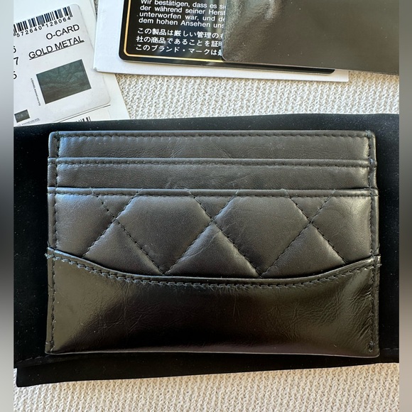 CHANEL Gabrielle card holder black - Picture 8 of 10